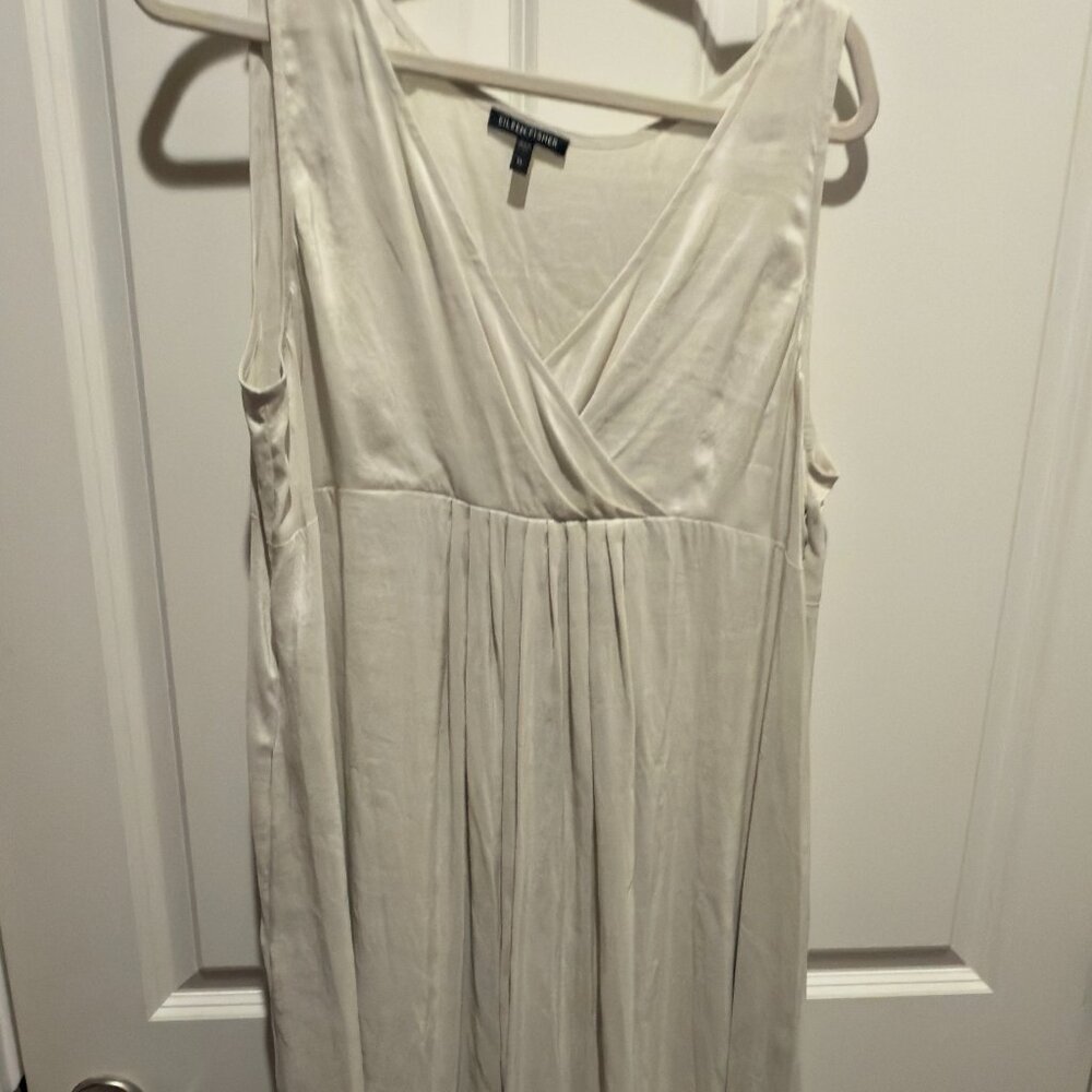Eileen Fisher pure 100 % silk dress in white